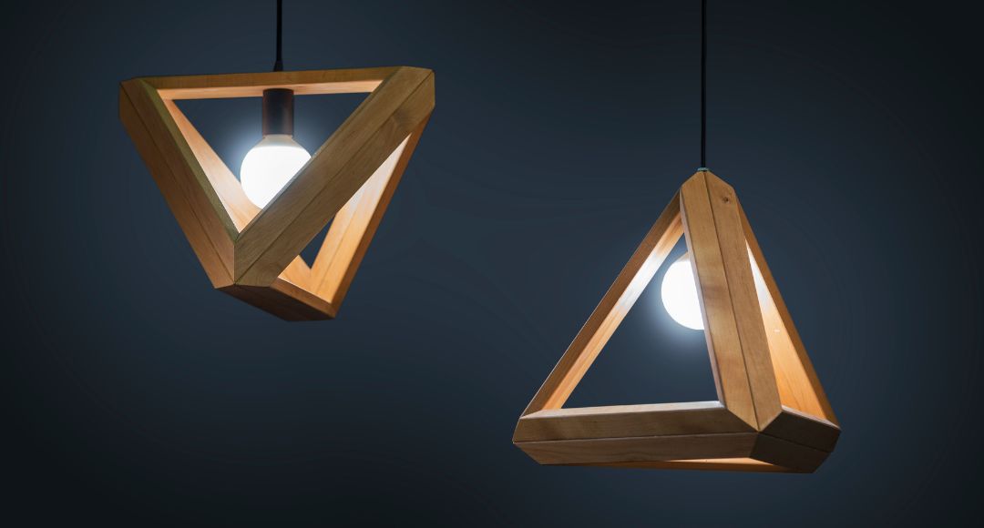 wood pendant light with E27 bulbs