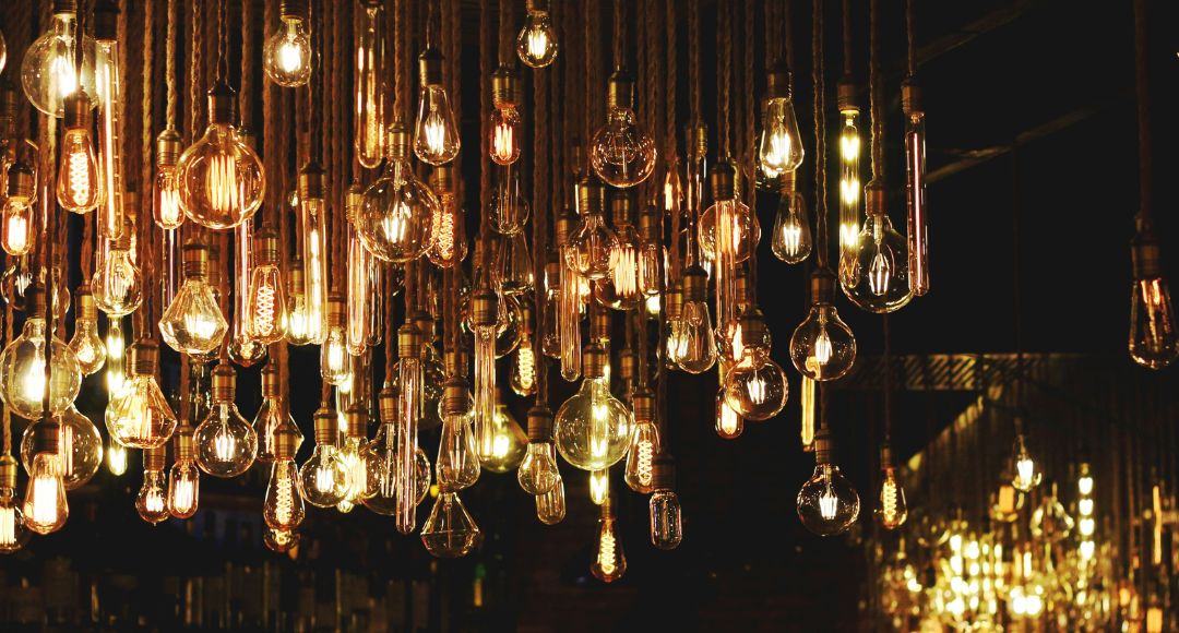 light bulbs with warm lights